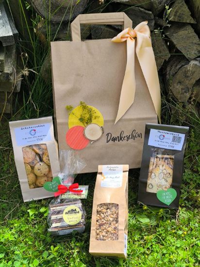 Picture of MoaktGeschenk "Das süße Paket" 